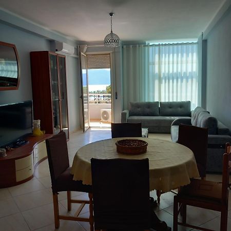 Duplex Lungomare Suites Vlore Room photo