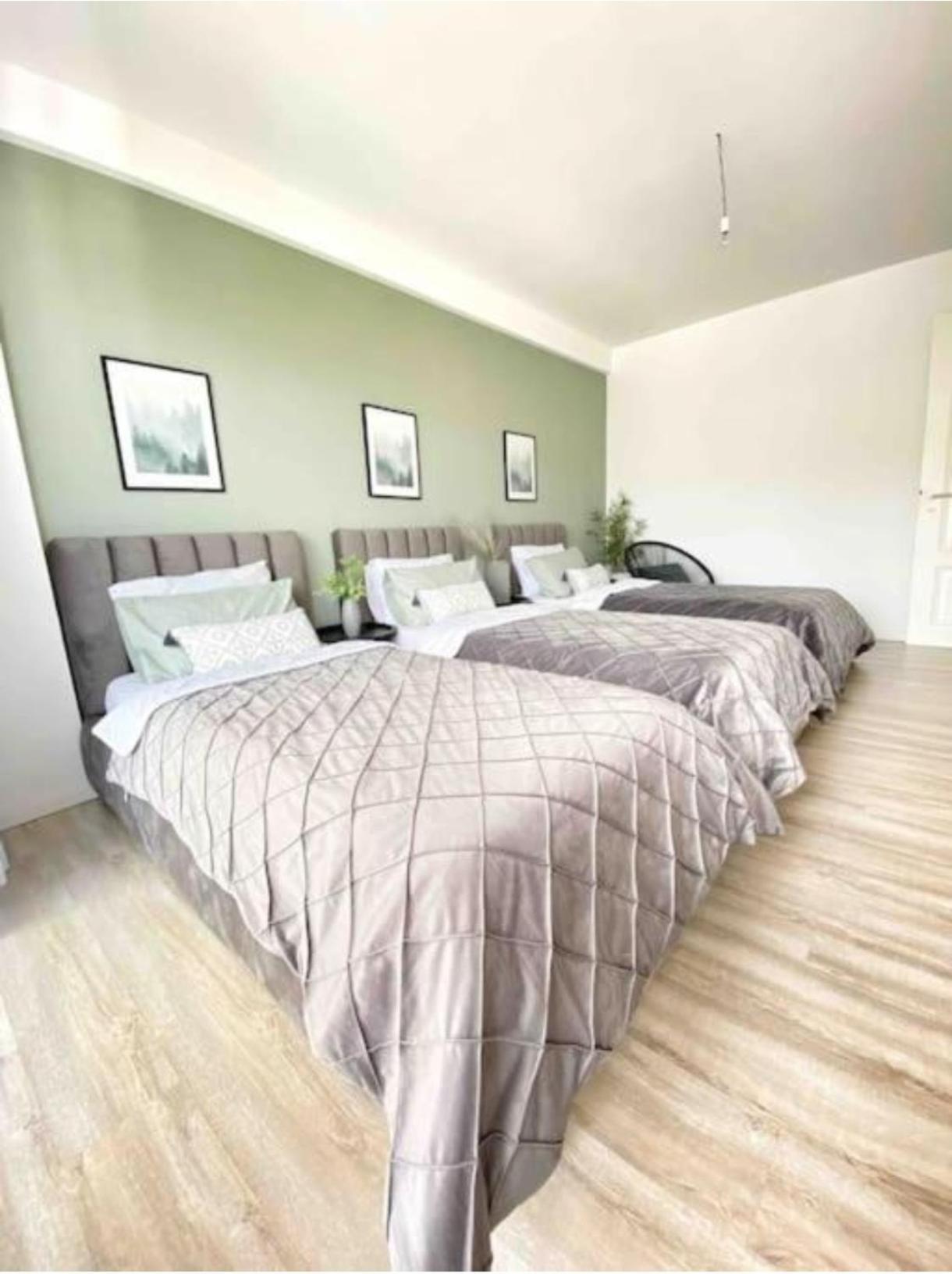 Duplex Lungomare Suites Vlore Exterior photo